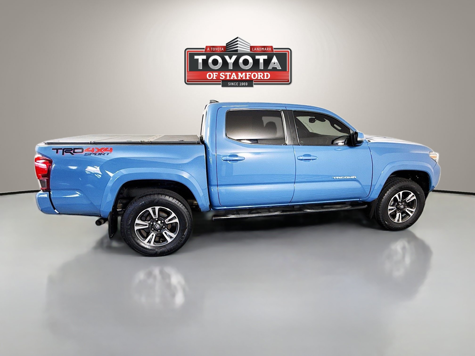 Certified 2019 Toyota Tacoma TRD Sport AWD/4WD image 8