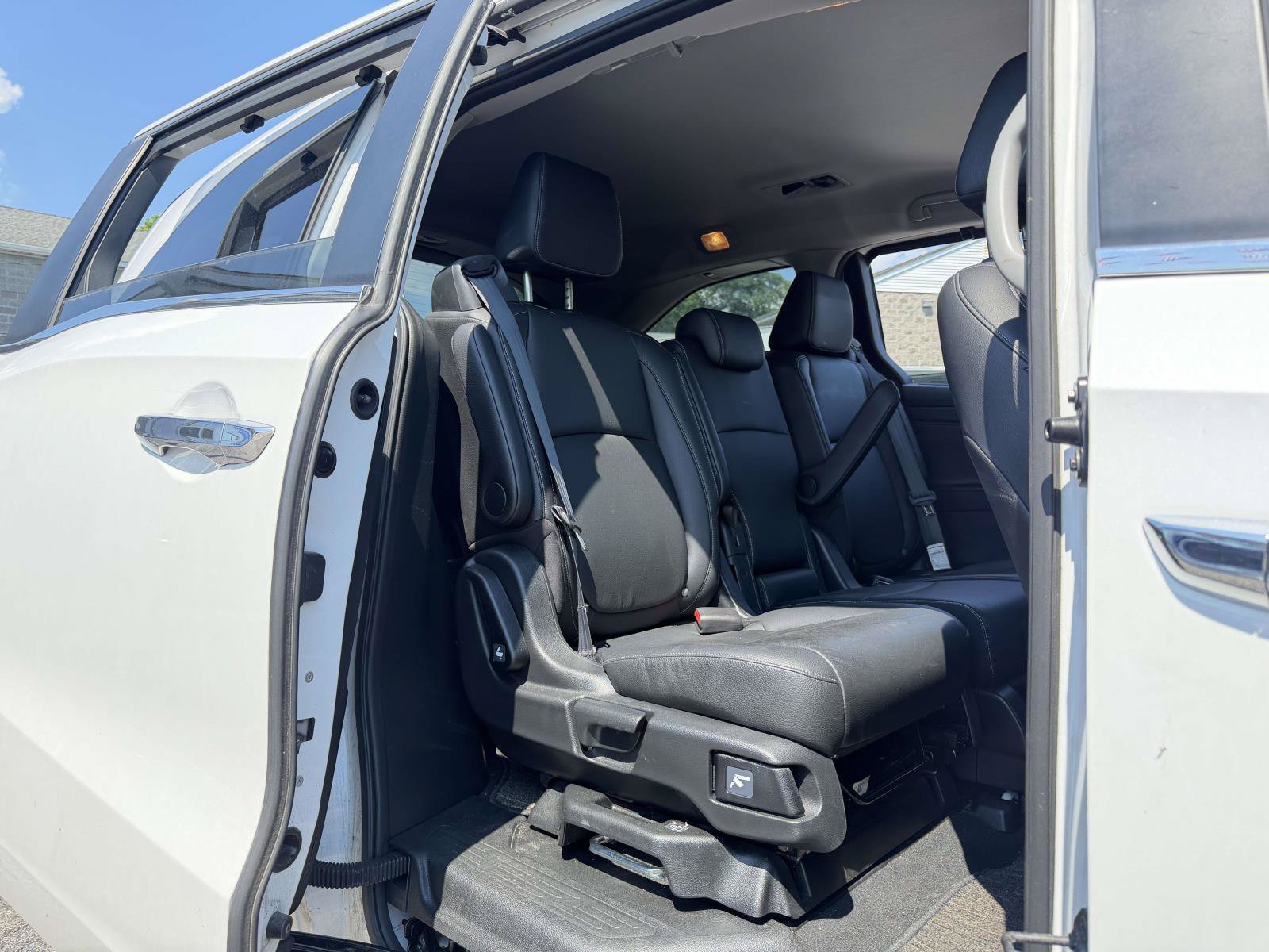Used 2023 Honda Odyssey EX-L image 13