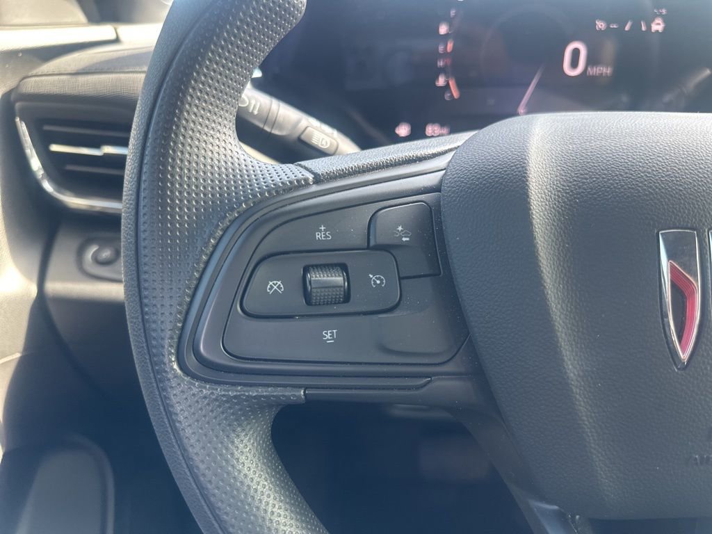 Used 2025 Buick Envista Preferred image 25