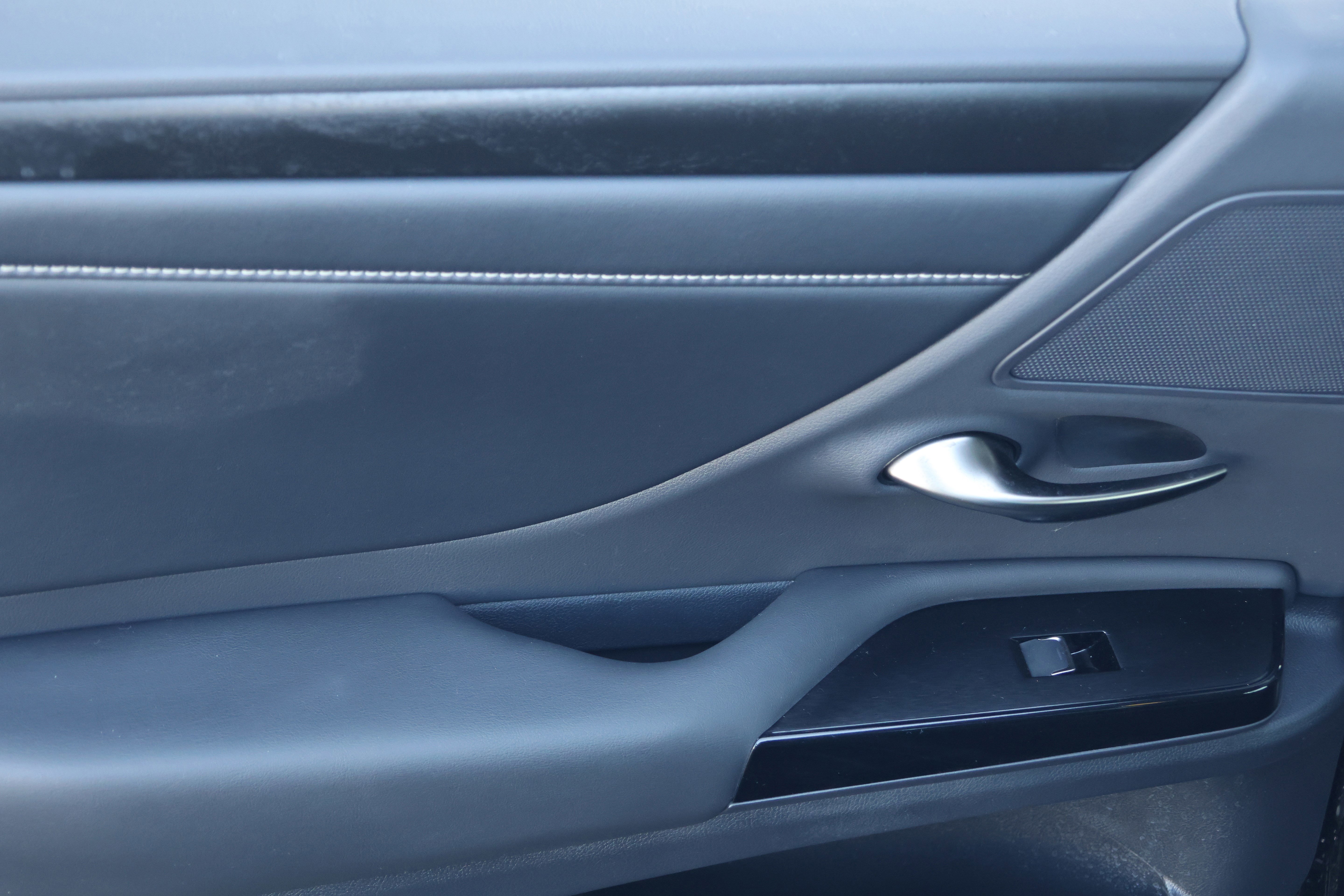 Used 2024 Lexus ES 350 350 w/ Premium Package image 33