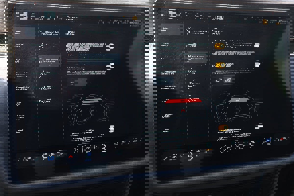 Used 2022 Rivian R1T Adventure image 46