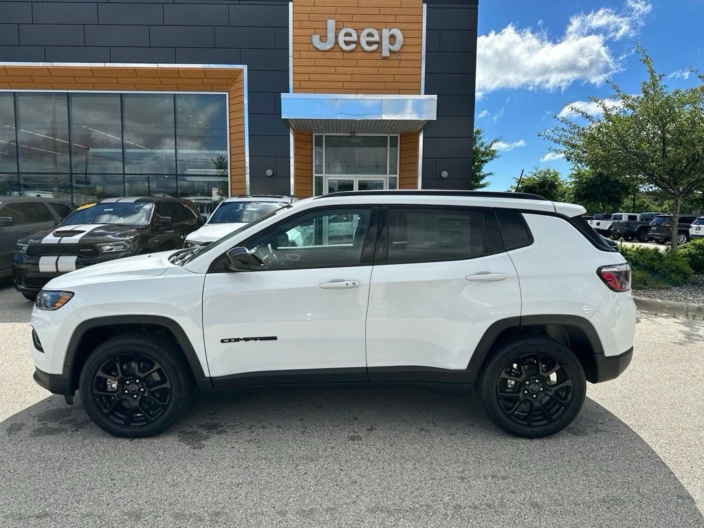 New 2026 Jeep Compass Latitude AWD/4WD image 10