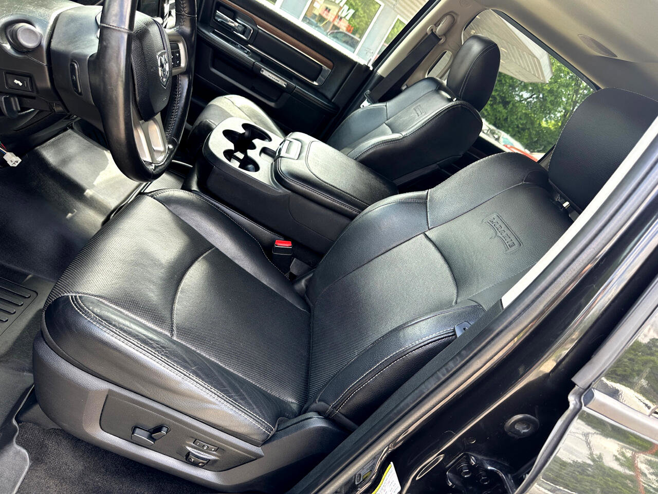 Used 2017 RAM 2500 Laramie w/ Sport Appearance Group image 22