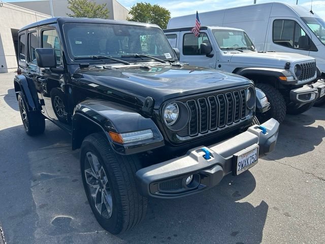 Used 2024 Jeep Wrangler Unlimited AWD/4WD image 2