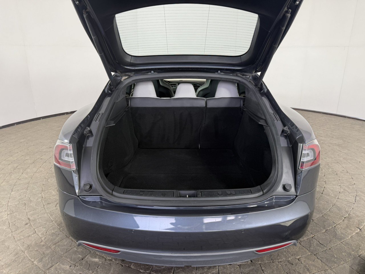 Used 2015 Tesla Model S P90D AWD/4WD image 7