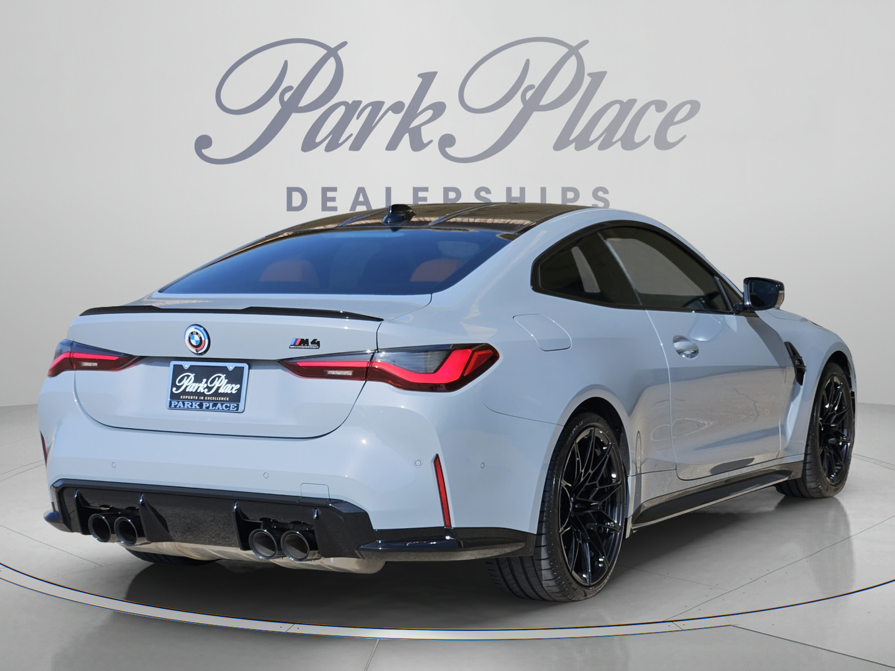 Used 2023 BMW M4 Competition RWD image 6