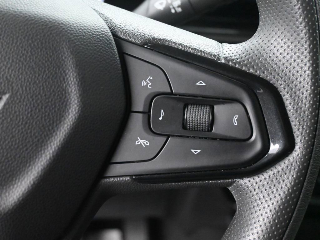 Used 2025 Chevrolet TrailBlazer LT w/ Driver Confidence Package image 41