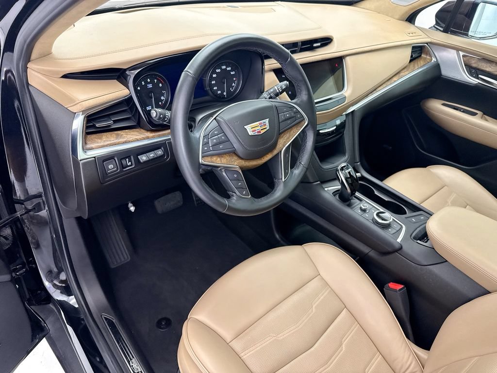 Used 2024 Cadillac XT5 Premium Luxury w/ Platinum Package FWD image 9