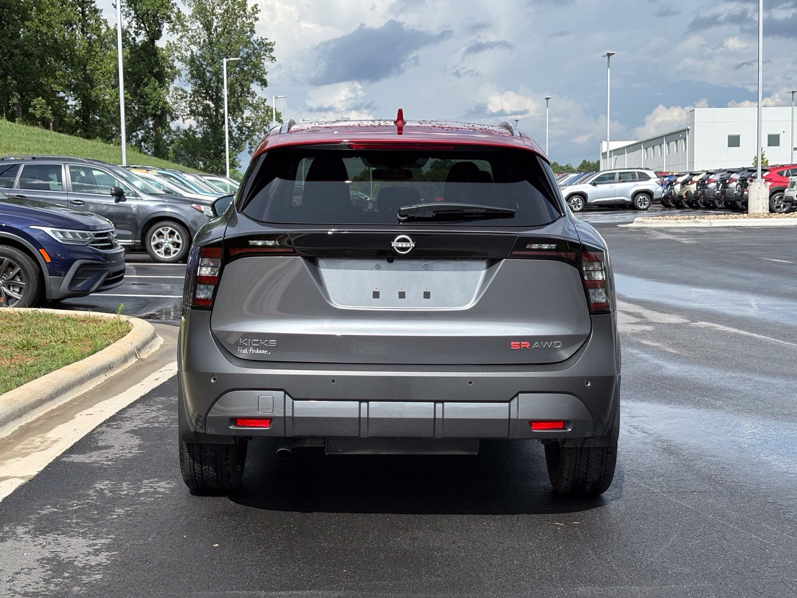 Used 2025 Nissan Kicks SR AWD/4WD image 10