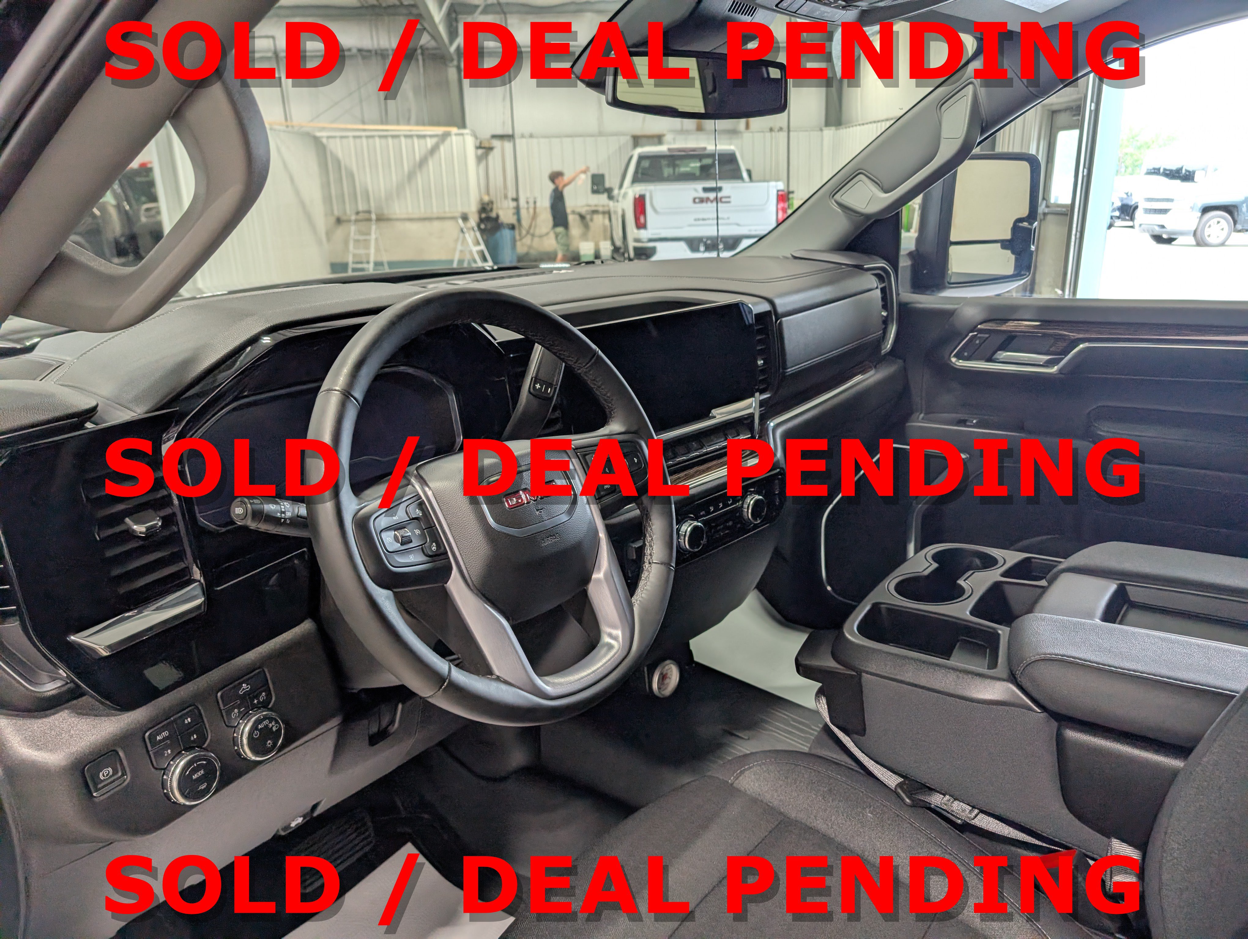 Used 2024 GMC Sierra 1500 SLE w/ Preferred Package AWD/4WD image 14
