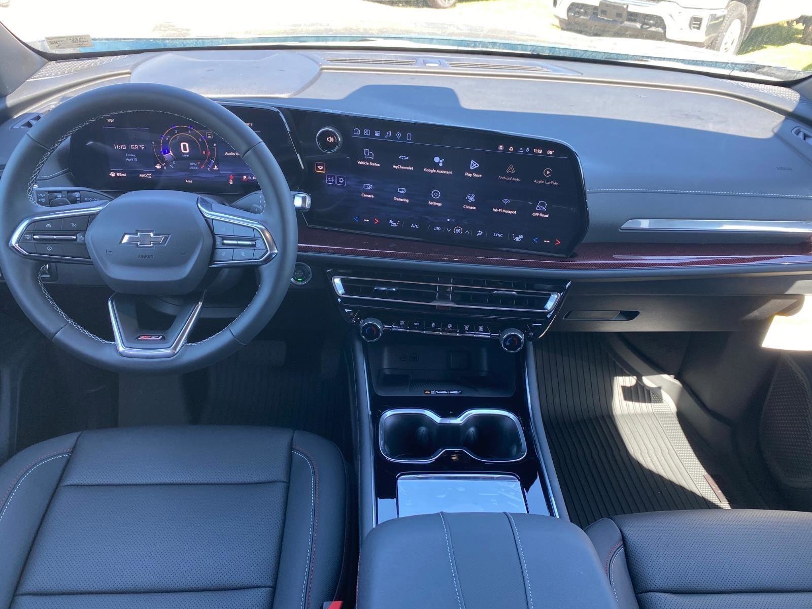 New 2026 Chevrolet Traverse Z71 w/ Driver Confidence Package AWD/4WD image 13