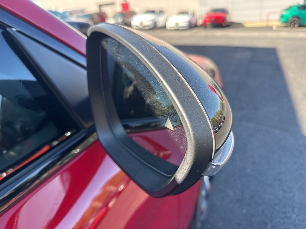 Used 2022 Alfa Romeo Stelvio Veloce image 17