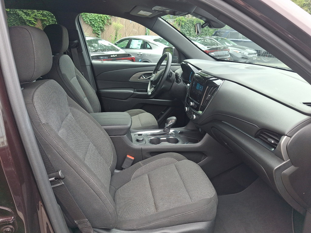 Used 2023 Chevrolet Traverse LT AWD/4WD image 15