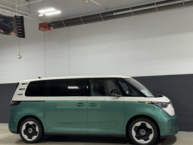 New 2025 Volkswagen ID. Buzz Pro S Plus image 5