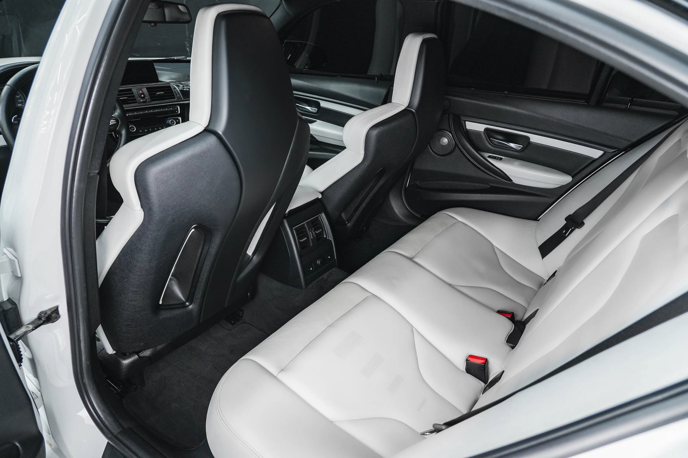 Used 2018 BMW M3 Sedan image 48