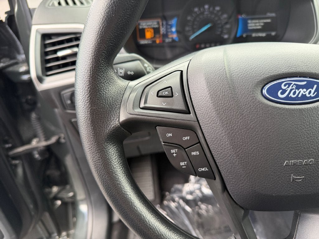 Used 2024 Ford Edge SE w/ Black Appearance Package AWD/4WD image 16