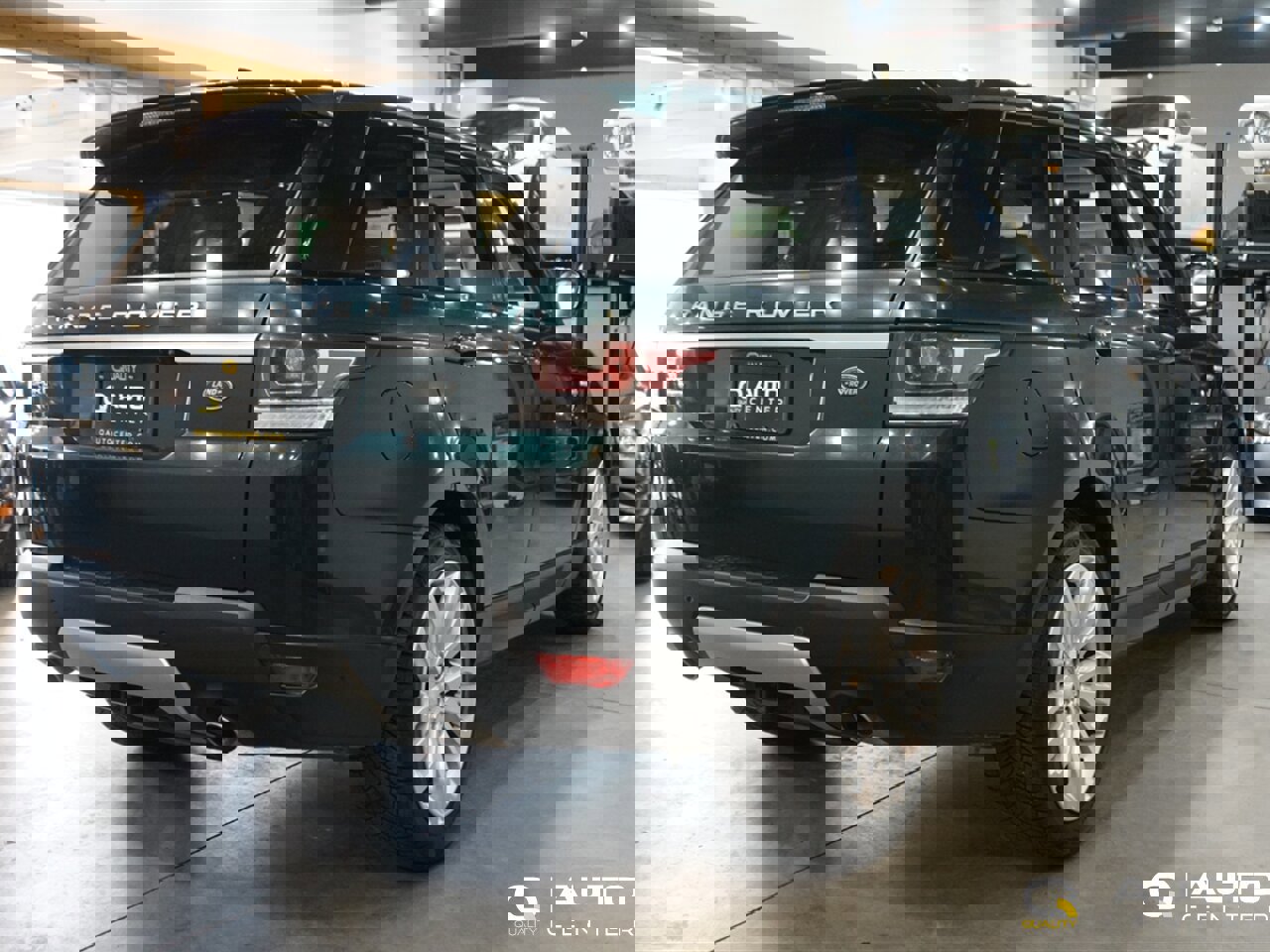 Used 2016 Land Rover Range Rover Sport HSE image 4