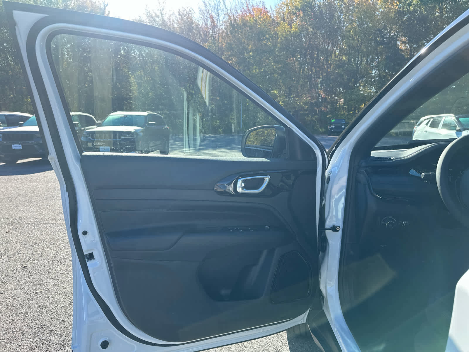 New 2026 Jeep Compass Limited image 10