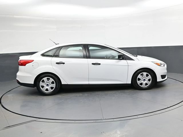 Used 2015 Ford Focus S image 3