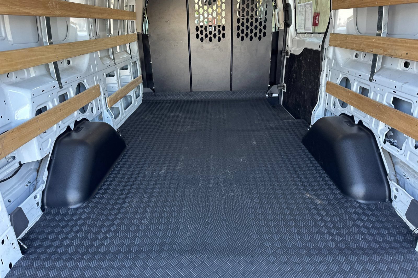 Used 2025 Ford Transit 250 Low Roof w/ Exterior Upgrade Package RWD image 14