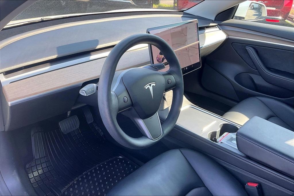 Used 2021 Tesla Model 3 Standard Range Plus RWD image 18