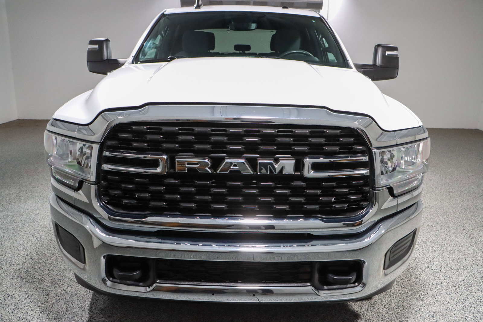 Used 2023 RAM 2500 Big Horn w/ Cold Weather Group image 4