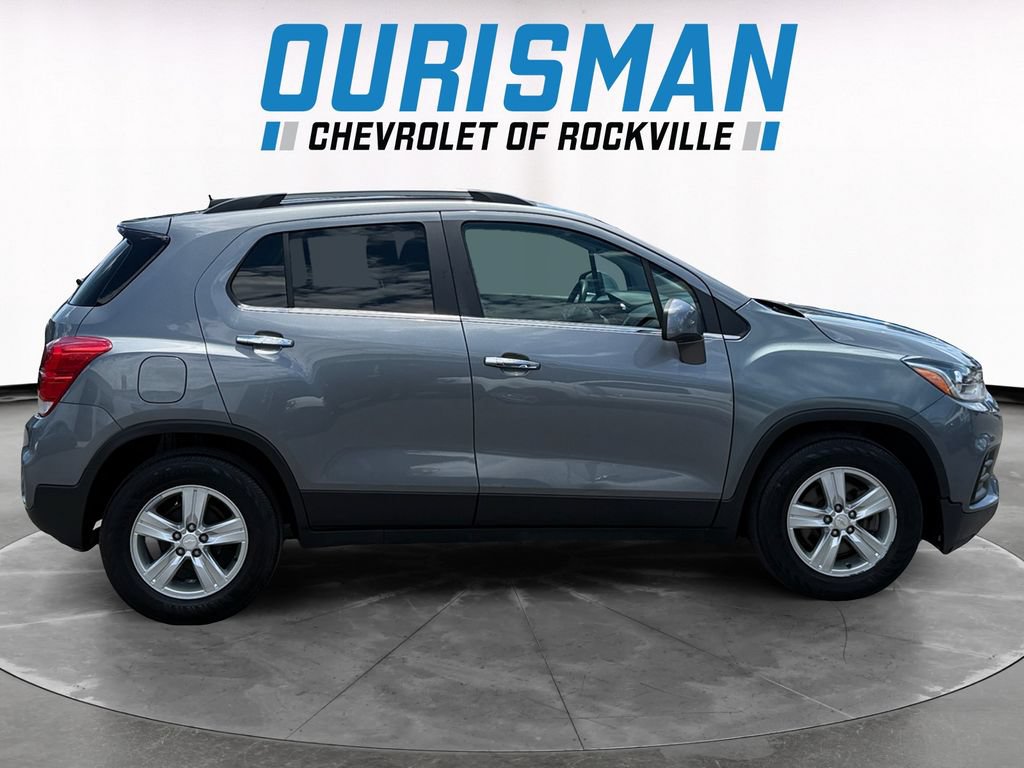 Used 2020 Chevrolet Trax LT w/ Driver Confidence Package FWD image 7