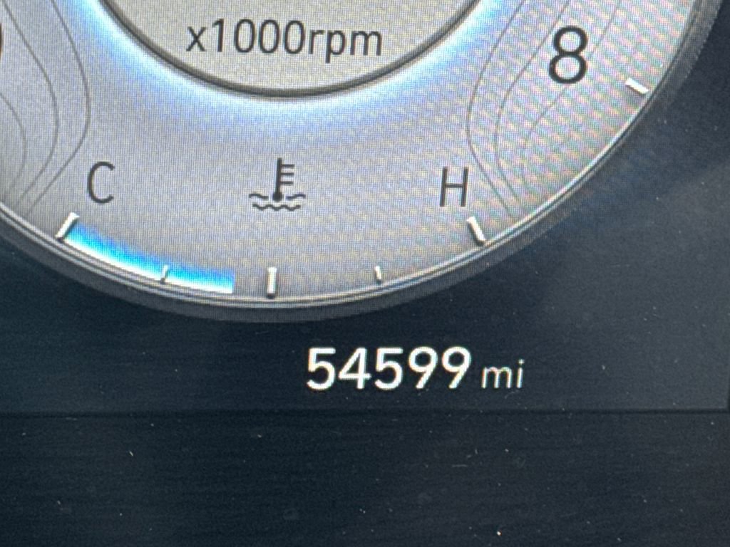 Used 2024 Hyundai Elantra SEL image 17