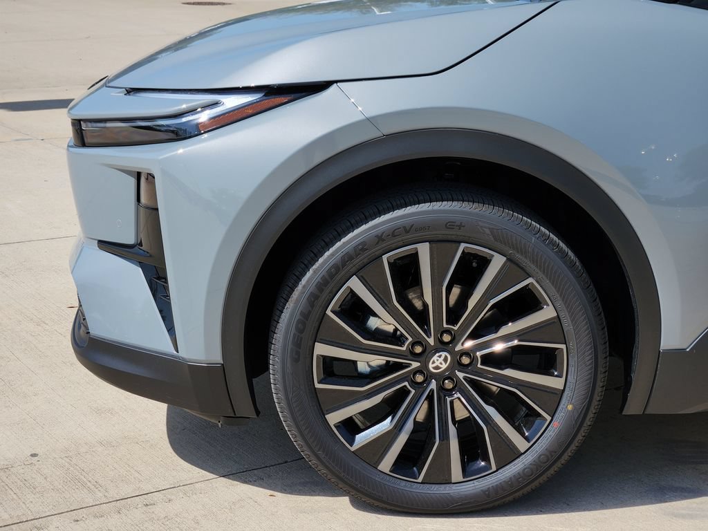 New 2026 Toyota C-HR AWD/4WD image 5