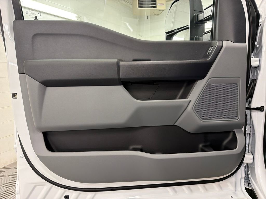 New 2026 Ford F250 XL AWD/4WD image 13
