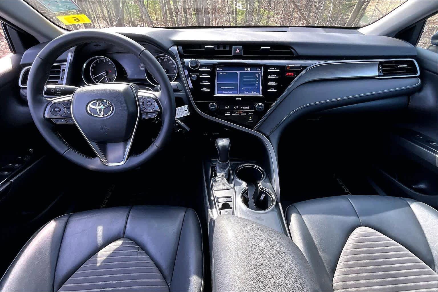 Used 2020 Toyota Camry SE AWD/4WD image 14