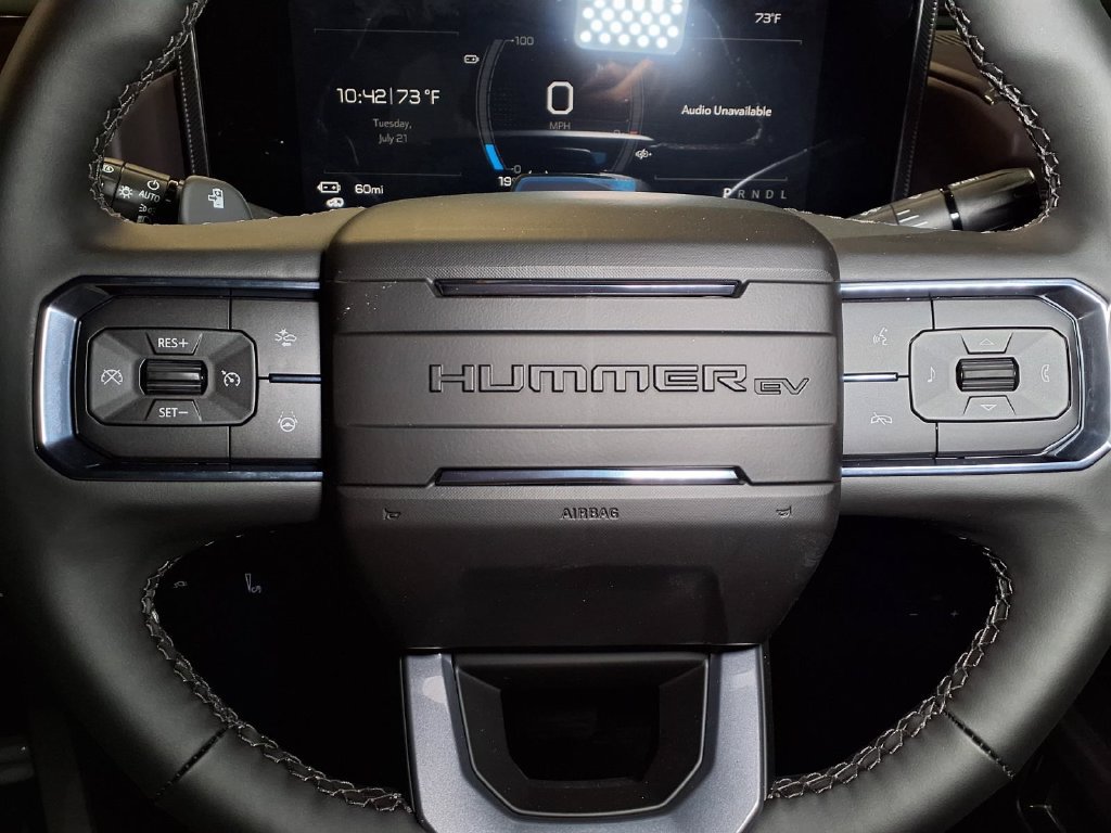 New 2026 GMC Hummer EV SUV w/ LPO, Dark Essentials Package AWD/4WD image 20