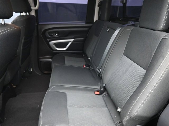 Used 2018 Nissan Titan SV image 23