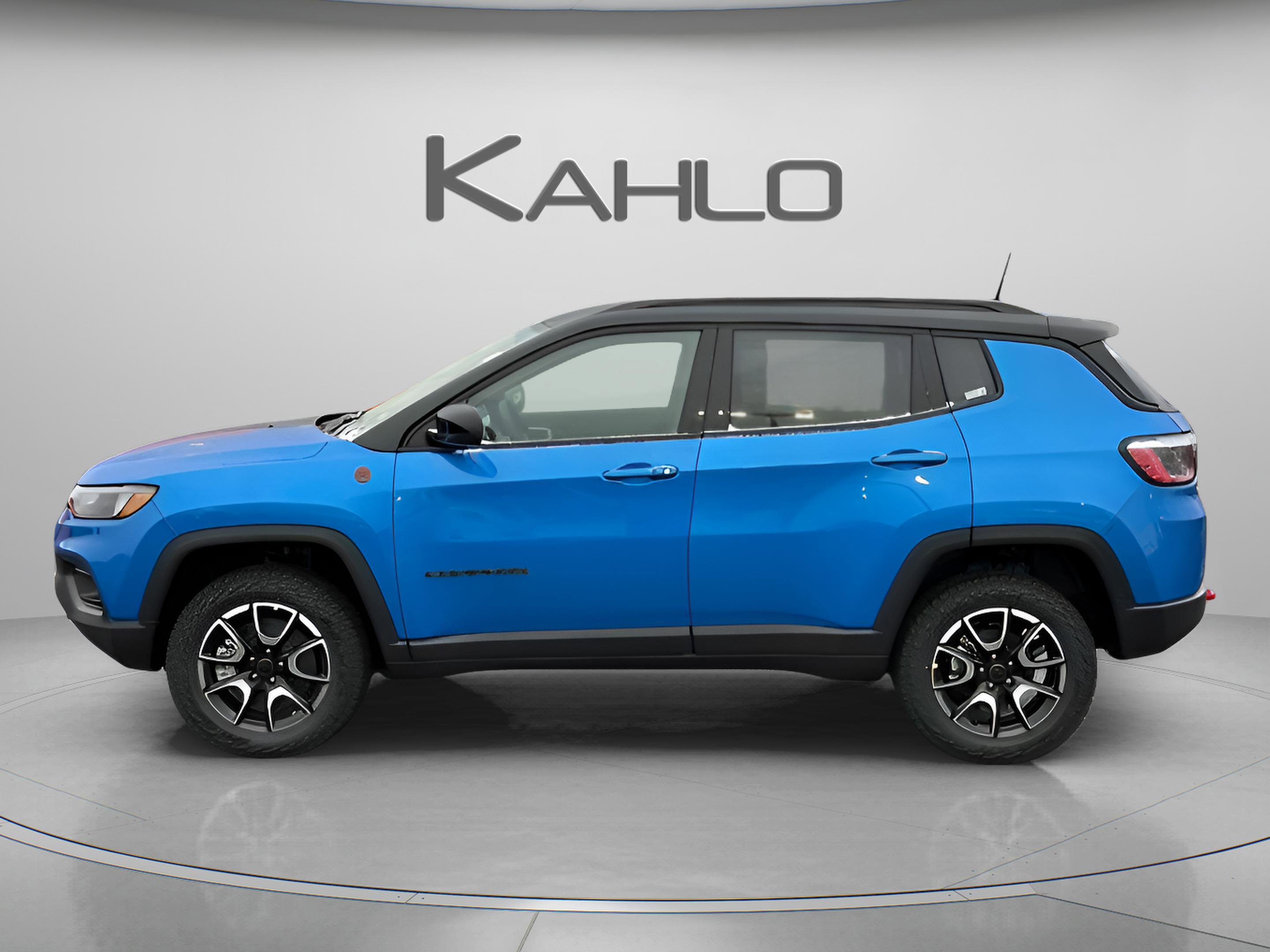 New 2026 Jeep Compass Trailhawk image 2