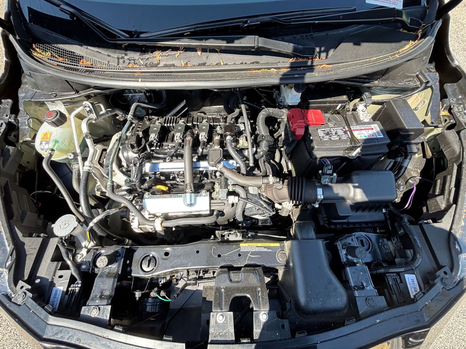 Used 2025 Nissan Versa SV FWD image 32