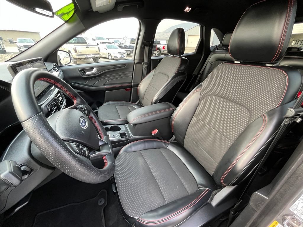 Used 2024 Ford Escape ST-Line Elite AWD/4WD image 9