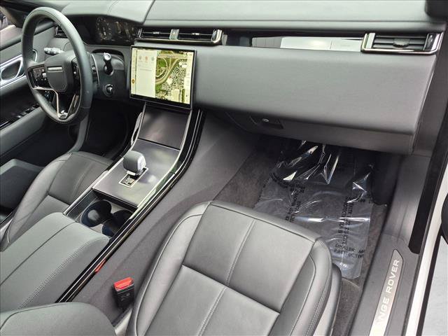 Certified 2026 Land Rover Range Rover Velar Dynamic SE AWD/4WD image 24
