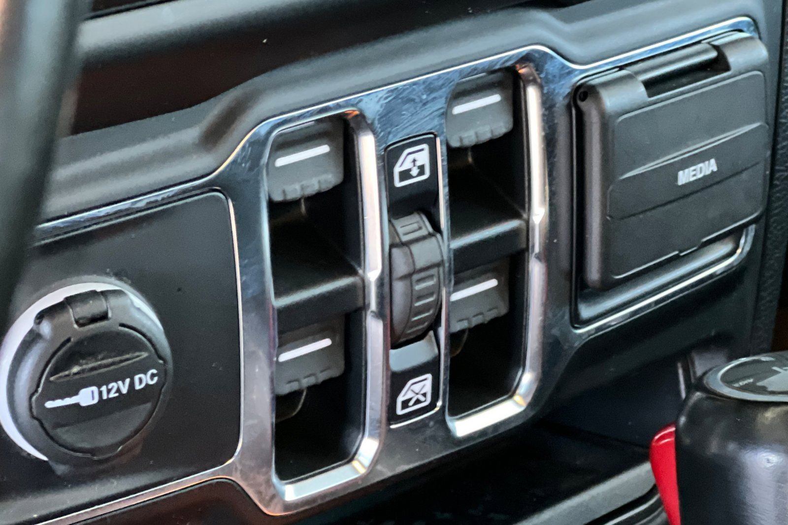 Used 2021 Jeep Wrangler Unlimited Sahara image 13