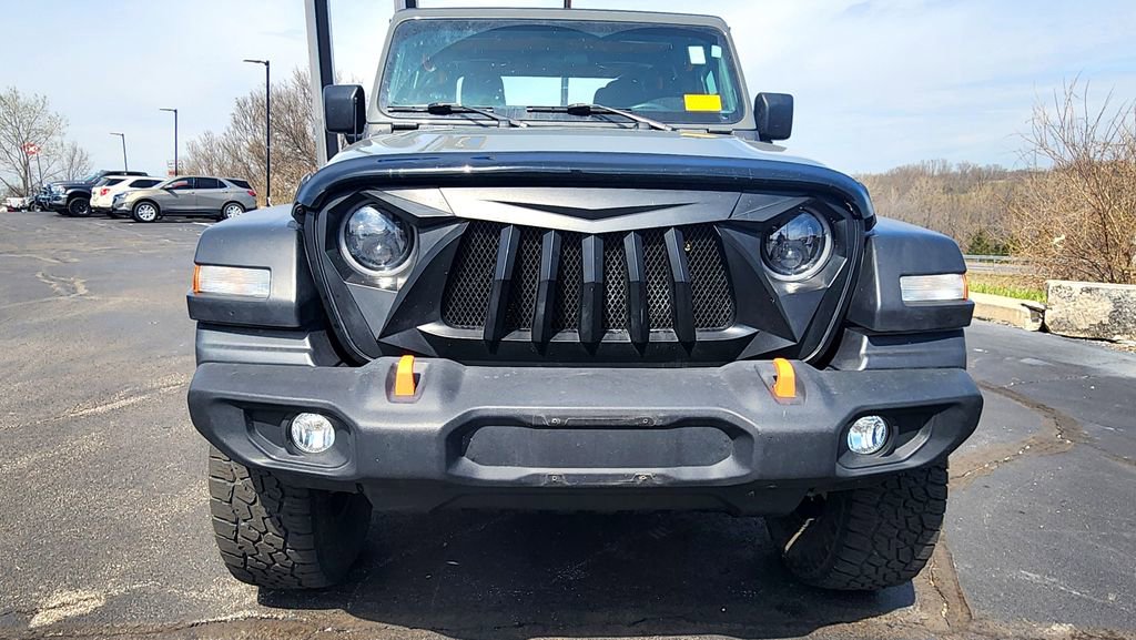 Used 2022 Jeep Gladiator Sport image 11