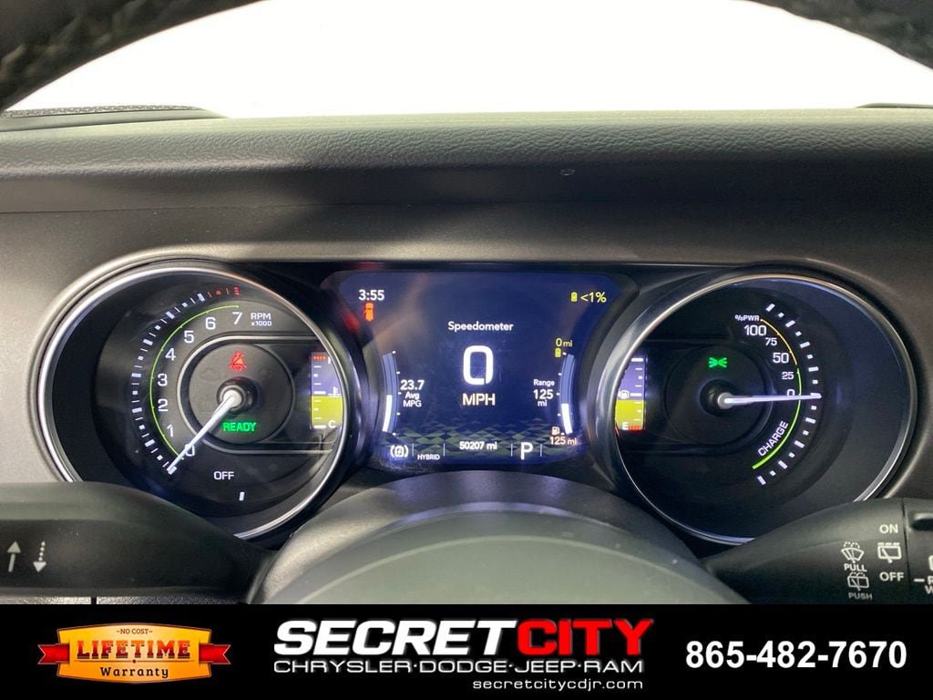 Used 2023 Jeep Wrangler Unlimited w/ Sun & Screen Package AWD/4WD image 17