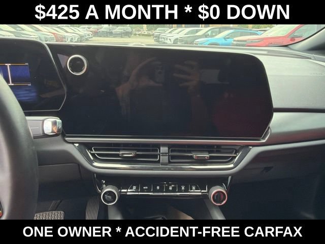 Used 2024 Chevrolet Equinox EV RS FWD image 21