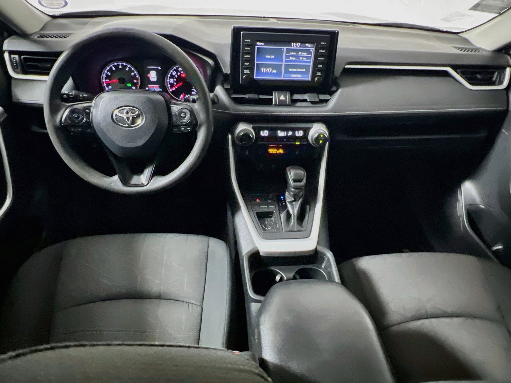 Used 2019 Toyota RAV4 XLE w/ Convenience Package FWD image 29