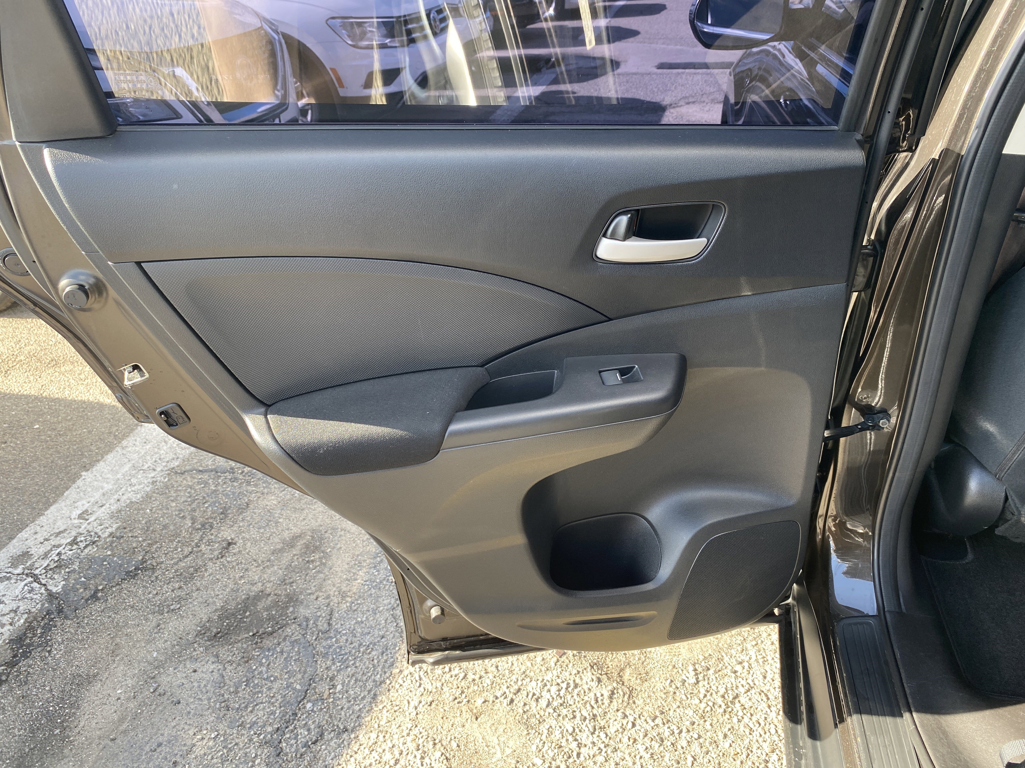 Used 2014 Honda CR-V LX image 17