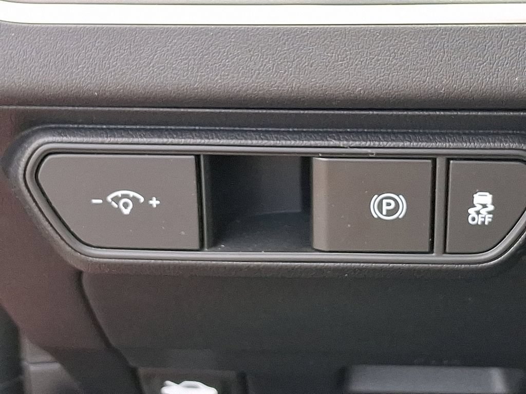 Used 2025 Kia K4 FWD image 25