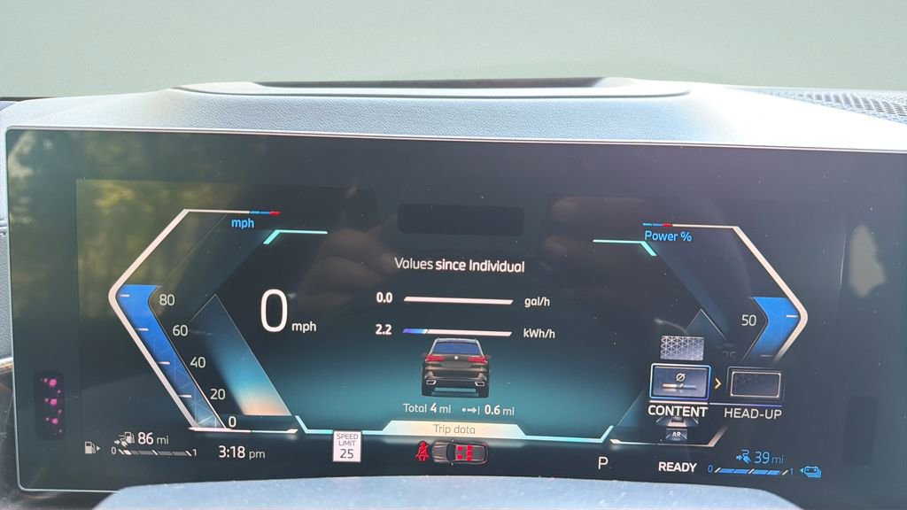 New 2026 BMW X5 xDrive50e image 10