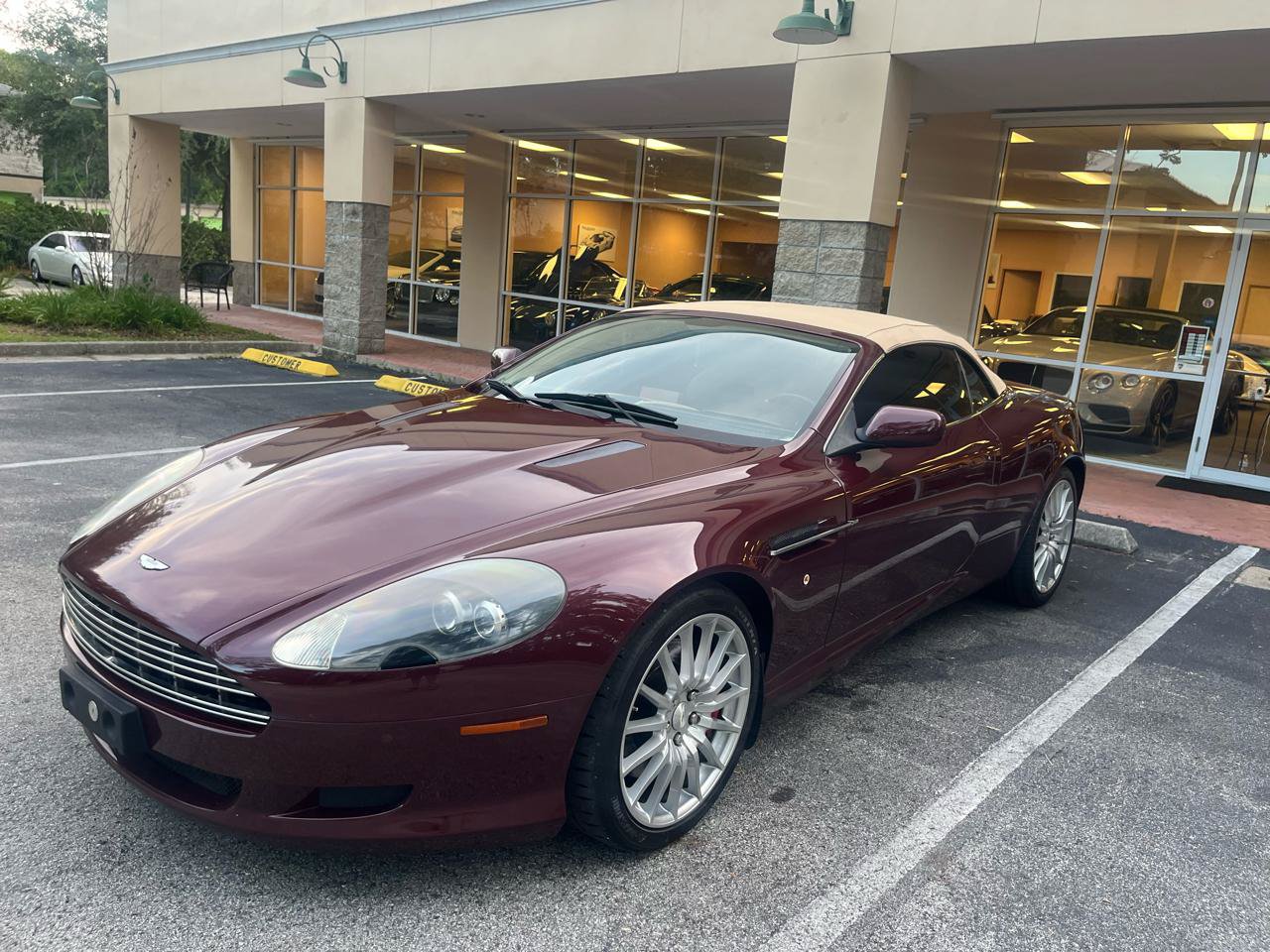 Used 2007 Aston Martin DB9 Volante RWD image 25