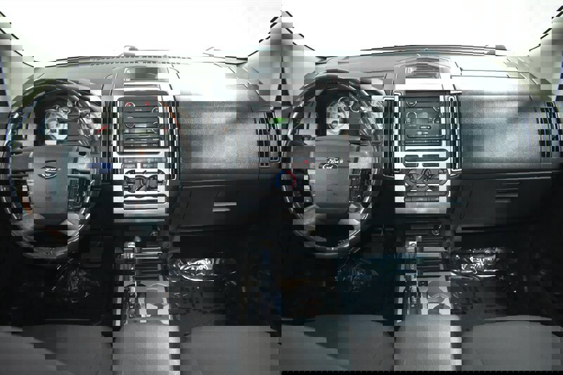 Used 2010 Ford Edge SEL FWD image 8