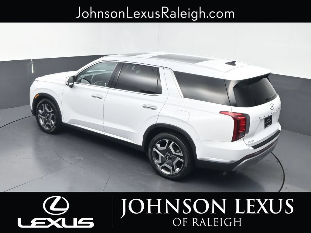 Used 2024 Hyundai Palisade Limited AWD/4WD image 25