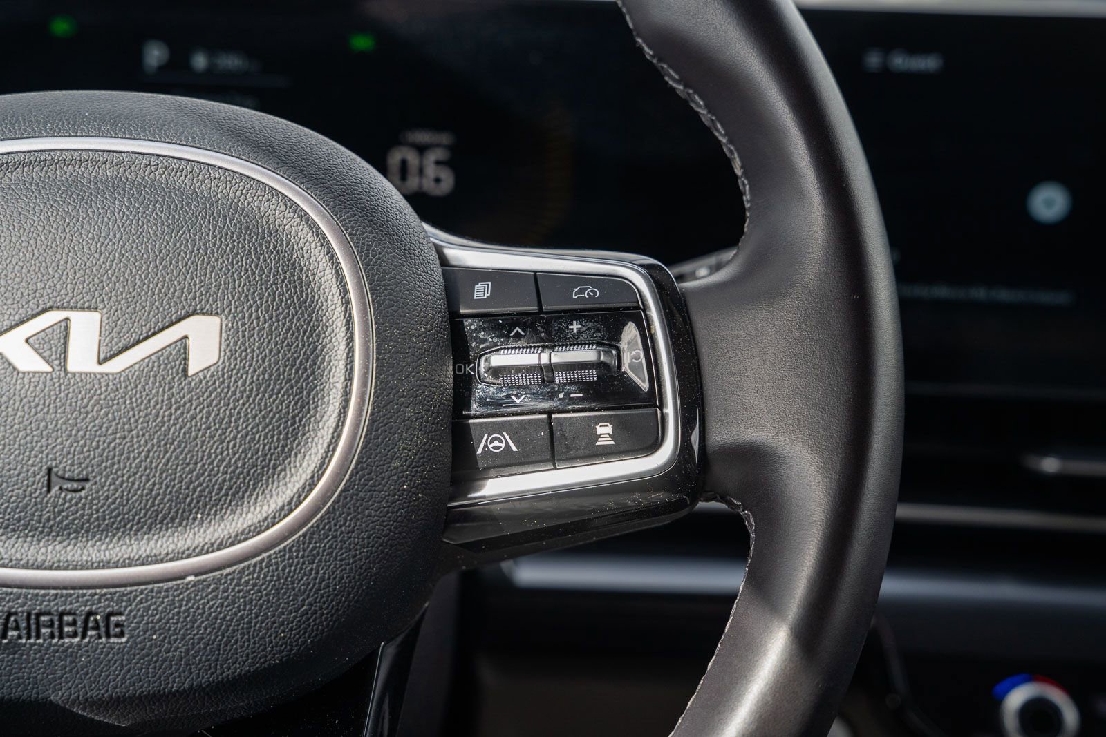 Used 2025 Kia Carnival image 26