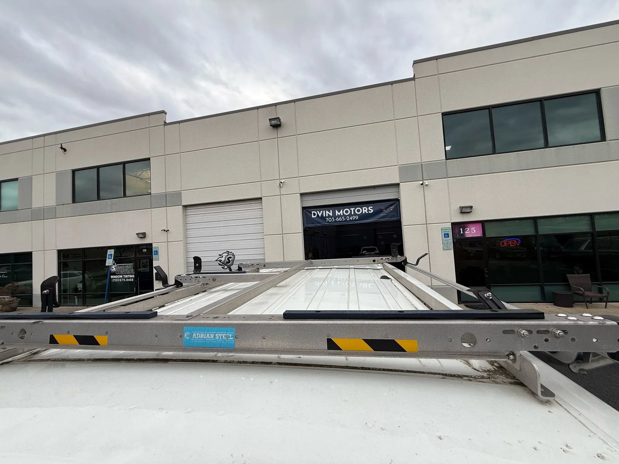 Used 2018 Nissan NV 2500 SV image 10